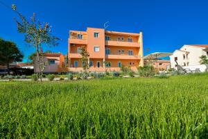 Vonkajšia záhrada v ubytovaní Apartments Bonex