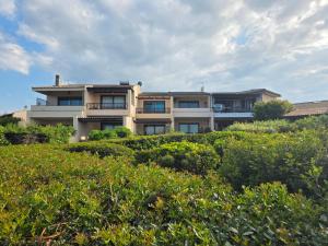 Κήπος έξω από το Casa Joy by Holiday World