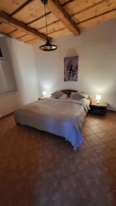 En eller flere senge i et værelse på Apartament Silence Dzień Dobry Śnieżko