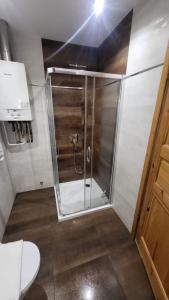 Et badeværelse på Apartament Silence Dzień Dobry Śnieżko + 15 billeder