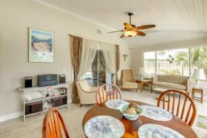 Gallery image of Swim, Fish and Walk to Shore Ormond Beach Home! in Ormond-by-the-Sea