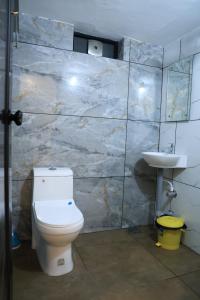 Ένα μπάνιο στο Thazhvaram Homestay +11 φωτογραφίες