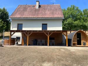 Budova, kde se prázdninový dům nachází