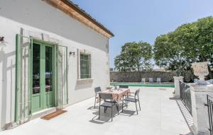 Μπαλκόνι ή βεράντα στο 3 Bedroom Amazing Home In Ragusa