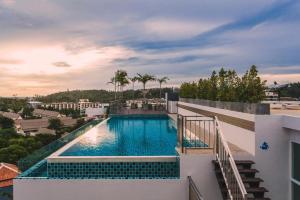 Πισίνα στο ή κοντά στο Mountain view apartment near Kata beach