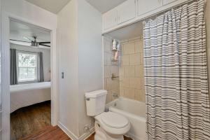 Vannituba majutusasutuses Great for travel workers affordable for long stay