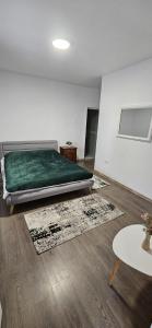 Μια τηλεόραση ή/και κέντρο ψυχαγωγίας στο Casa MEA- MEA Haz