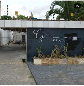 Billede fra billedgalleriet på Espaço individual com sofá-cama rede mesa de jantar poltronas Ar Banheiro compartilhado i Recife