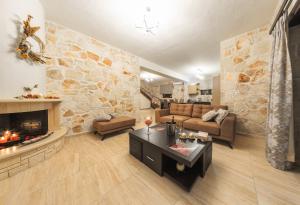 Гостиная зона в Eden Villas