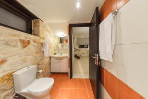 Ванная комната в Eden Villas