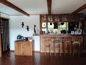 Kuchyň nebo kuchyňský kout v ubytování Casa Colibrí, Algarrobo + 24 fotografií