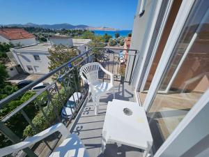 Balkón nebo terasa v ubytování Apartments Bulatović