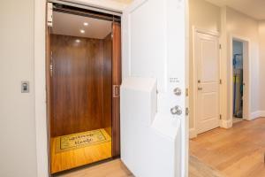 Billede fra billedgalleriet på Ocean View Sandstep 619 2 Second Row Carolina Beach i Carolina Beach