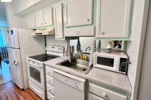 Gallery image of A Place At The Beach 123 in Atlantic Beach
