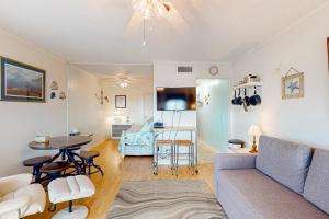 Gallery image of A Place At The Beach 235 in Atlantic Beach +42 photos