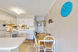Gallery image of A Place At The Beach 202 in Atlantic Beach +27 photos