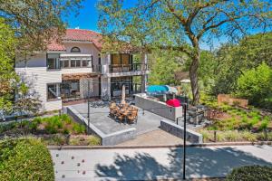 Κήπος έξω από το Tranquil Sonoma Retreat by Kohmsa Stays