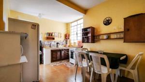 Nhà bếp/bếp nhỏ tại Apartamento aconchegante no centro de itu