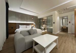 Ένα ή περισσότερα κρεβάτια σε δωμάτιο στο Hotel Foma +40 φωτογραφίες