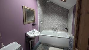 Φωτογραφία από το άλμπουμ του Harrogate Central Victorian through terrace 2brd σε Harrogate