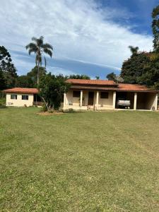 Το κτήριο όπου στεγάζεται  η παραθεριστική κατοικία