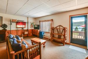 Imagen de la galería de The Nest Waterfront Lake Ostego Studio, en Cooperstown