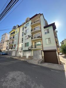 Το κτήριο όπου στεγάζεται  το διαμέρισμα