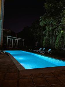 Bazén v ubytování Family Hotel - Free Massage nebo v jeho okolí