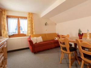 Χώρος καθιστικού στο Holiday Apartment in Mittelberg with Wifi +7 φωτογραφίες