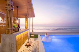 Γενική θέα στη θάλασσα ή θέα στη θάλασσα από  αυτή η βίλα