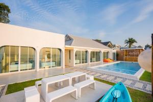 Πισίνα στο ή κοντά στο SunSea Beachfront Cha-Am