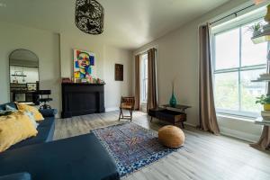 Billede fra billedgalleriet på Global Entry Walk-Up Units i Albany