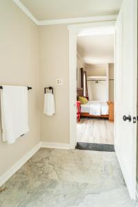 Billede fra billedgalleriet på Global Entry Walk-Up Units i Albany