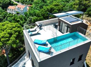 Πισίνα στο ή κοντά στο Villa Golden Grain