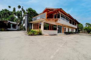 Galeriebild der Unterkunft Belvilla Bogor near Citra Alam Riverside formerly Aquarius Orange in Bogor