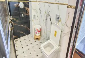 Koupelna v ubytování Radhika Resorts