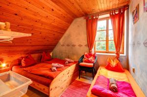 Fotografie z fotogalerie ubytování Chalupa v Meziluzi v destinaci Meziluží