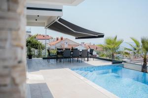 Bazén v ubytování Villas-Kroatien nebo v jeho okolí