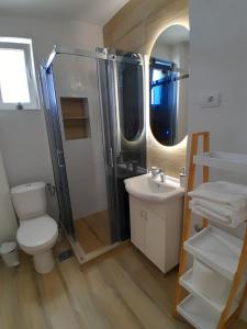 Et badeværelse på Bulevar + 11 billeder