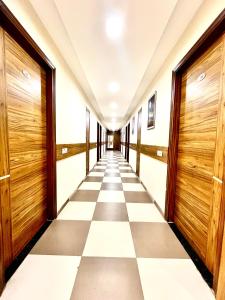 Foto dalla galleria di Hotel Woodlark Zirakpur II A Peaceful Stay I Travelers Choice I Best for Family and Group a Chandīgarh