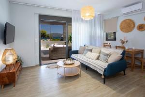 Gallery image of Blue Horizon Seaside Suite in Nikiana