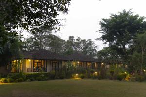 Vrt pred nastanitvijo Banbas Resort, Chitwan