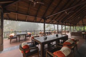 Restavracija oz. druge možnosti za prehrano v nastanitvi Banbas Resort, Chitwan