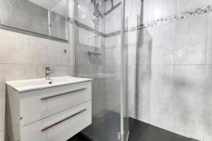 Ένα μπάνιο στο Le Blum - Wifi - Balcon - Porte de Bercy