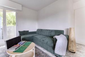 Χώρος καθιστικού στο Le Blum - Wifi - Balcon - Porte de Bercy +8 φωτογραφίες