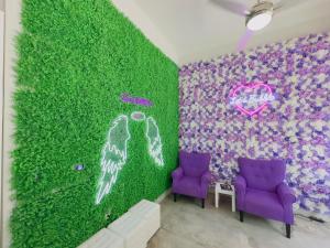 Sentral East Austin at 1614 E Sixth的休息区