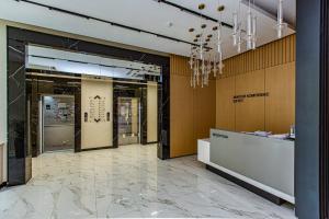 Lobbyen eller receptionen på ЖК ESTET, рядом MEGA Alma-Ata