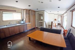 Una cocina o cocineta en IST Villa 06 Beachfront for 16