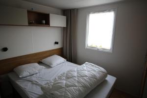 Gallery image of Le Domaine de Litteau 4 étoiles à LITTEAU emplacement 403 2CH 1SDB 6 personnes in Litteau