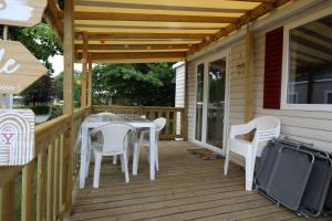 Gallery image of Le Domaine de Litteau 4 étoiles à LITTEAU emplacement 403 2CH 1SDB 6 personnes in Litteau